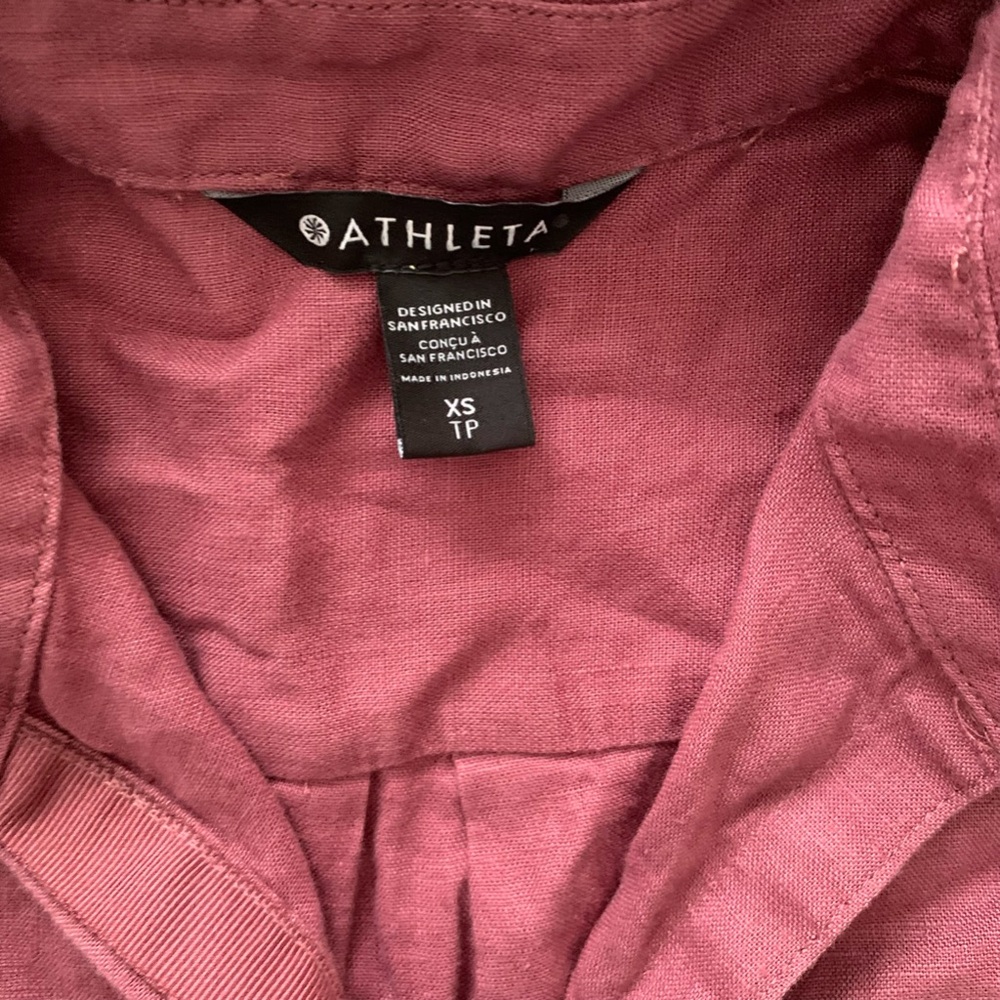 Athleta linen button down shirt. Long sleeve. XS